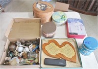 Decorative items, tins, box