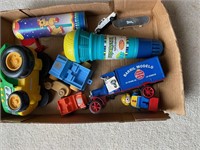 Tray Of Toys, Metal Modelo Bank/F150/Superstar Mic
