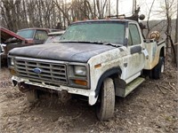 1983 Ford F-350 Wrecker Tow Truck