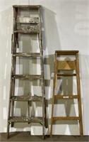 (A) 6 ft and 4 ft Wood Ladders