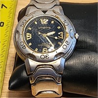 Water resistent quarts untested watch