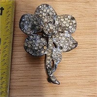 Ancient vintage  antique flower brooch