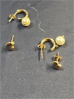 2 pair 14 karat gold child earrings