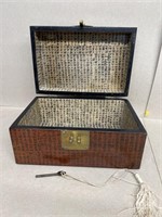 Chinese jewelry box with key