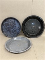 Enamelware pie pan  plates