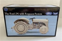 Ford 2N Precision Series 1/16th Ertl