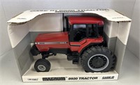 Case IH 8920 Magnum Tractor, ERTL 1/16