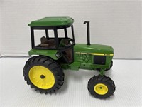 John Deere 2755 tractor