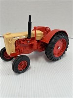 Case 600 Tractor, 1/16th, Ertl