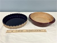 2 Stoneware Pie Dishes - Western & Pampered Chef