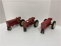 3 International tractors