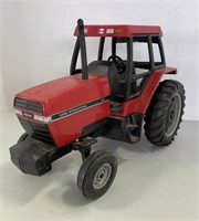 Case International 5120 Tractor