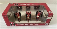 IH Farmall 460/560/660 1/64 Demonstrator Set