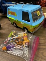 The Mystery Machine Scooby Doo Van & Accessories