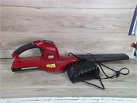 TORO 20V BATTERY BLOWER, W/ CHARGER, TESTED