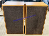 Set of Speakers - No Brand (25 x 14 x 12)