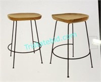 2 natural stationary stools