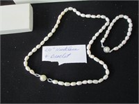 20" Pearl necklace and bracelet