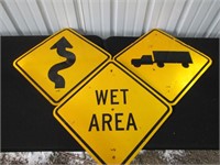 wet area, truck, curve signs