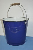 Vtg cobalt blue enamelware bucket