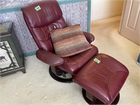 MAROON LEATHER SWIVEL RECLINER AND OTTOMAN