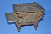 Antique C.I. / metal child's stove "A 1"