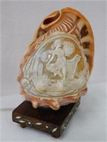 7" T Carved Cameo shell accent light