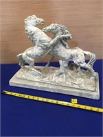 Two Stallions Statue 19x8x15tall no shipping