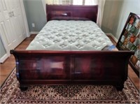 QUEEN SIZED MAHOGANY SLEIGH BED,