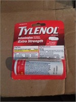 Tylenol Extra Strength 10 caplets expiry 07 of 23