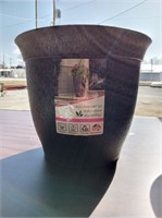 Medium Black Flower Pot