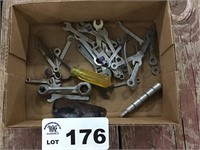IGNITION WRENCHES, SMALL TOOLS
