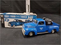 LE 1951 Wix Filters Ford F-1 Truck Bank