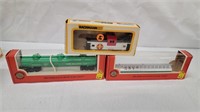 3 VINTAGE BACHMAN TRAIN CARS IN THE BOX