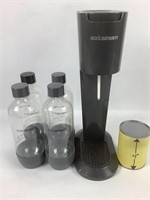 Machine à eau pétillante Sodastream et bouteilles
