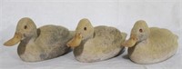 Lot of 3 carved wooden ducks - 10 x 5