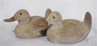 Lot of 2 carved wooden ducks - 9 x 5