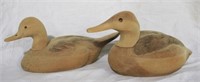 Lot of 2 wooden carved ducks - 14 x 8