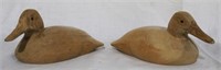 Lot of 2 carved wood ducks - 9 x 5