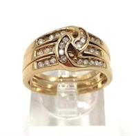 10 K Gold Ring with Diamond and Moissanite