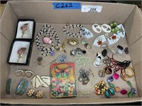 Misc Vintage Jewelry Lot