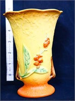 Vintage Roseville 882-6 vase