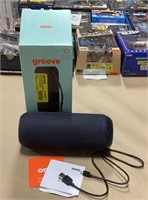 Groove onn speaker-POWERS ON