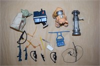Misc lot w/ 1980 Star Wars Weapons & 2 Figures