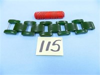 Vintage Spinach Green Bakelite Link Bracelet in As