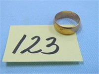 18kt, 5.7gr. Yellow Gold Band, Size 9