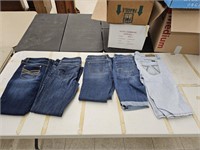 Lot of Ladies Jeans & Shorts Sz in Pics