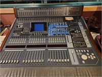 Yamaha DM 2000 Digital Production Console