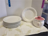 Group of plates 10"d and a jar 6.5"L
