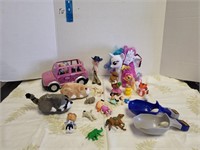 Group of misc toys